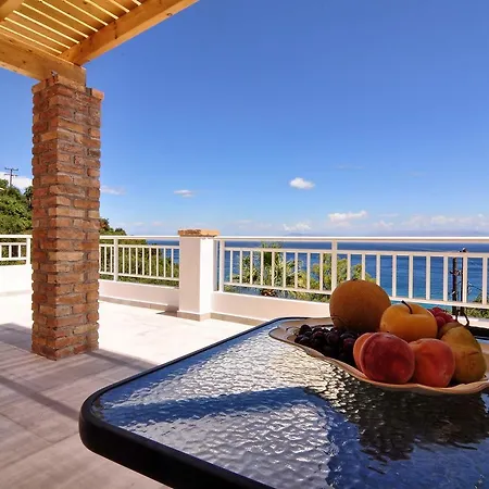 Veroniki Penthouse Deluxe Lägenhet Agios Ioannis Peristerion